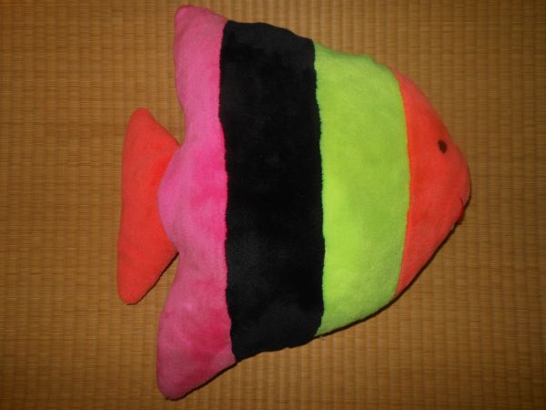 Peixe Colorido de Pelúcia - Almofada