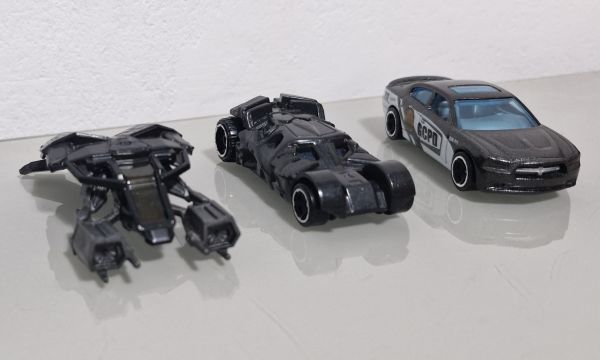 Lote de miniaturas Hot Wheels temáticas do Batman 1/64