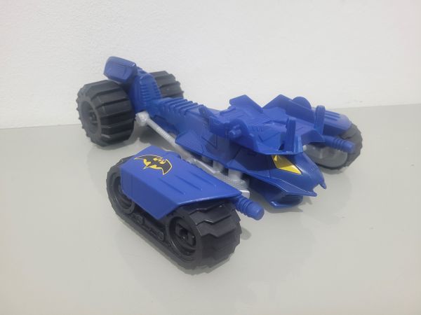 Batmóvel Power Attack Combat Kick Bat Tank Mattel Batmobile