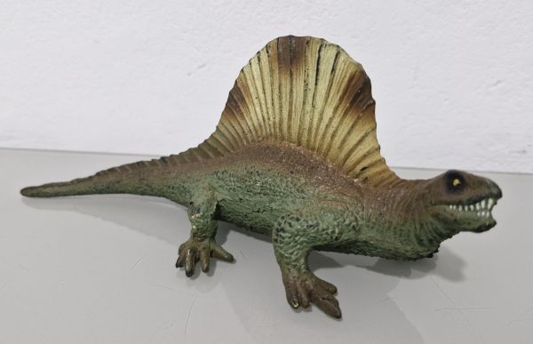 Dimetrodon - Descobrindo o Mundo dos Dinossauros (Salvat 2001)